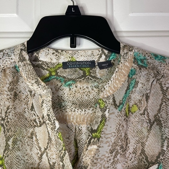Covington essentials animal print‎ button down blouse. - Picture 3 of 6